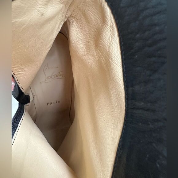 Christian Louboutin Condora Leather Pointed Toe Heels Black Ankle Booties EU40.5 - Picture 9 of 13